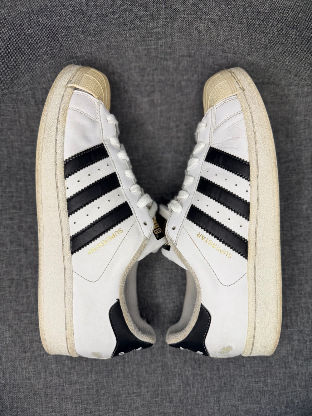 adidas White & Black Classic Superstar Sneakers with Gold Tongue Logo US Male 8